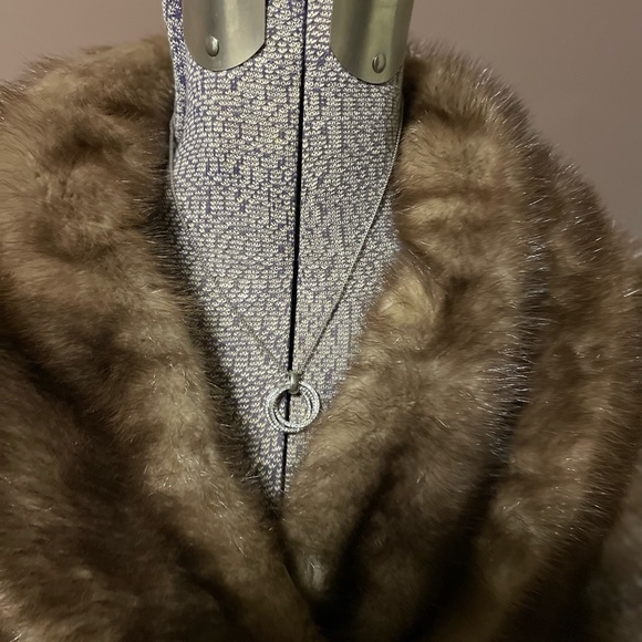 Necklace - Picture 2 of 3